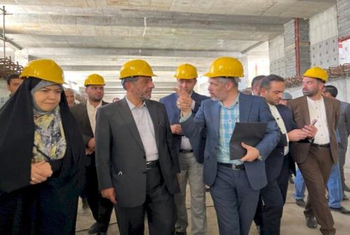 تاکید ضرغامی بر تکمیل پروژه متروی بهارستان - اصفهان