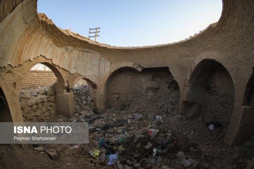 حمام تاریخی احمدآباد درحال احتضار