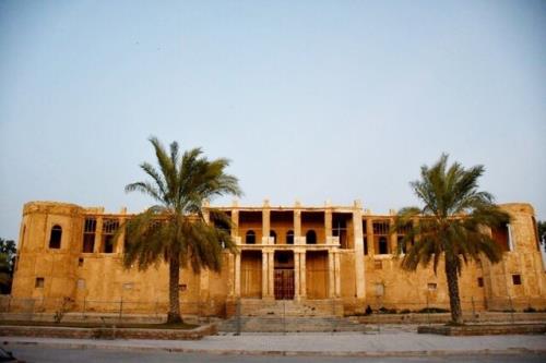 ملک ملک آباد می شود