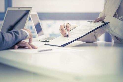 استخدام نیروی کار و ثبت آگهی استخدام