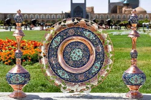 احیای هنرهای سنتی اصفهان راهی برای تقویت مقاومت فرهنگی در دوران حساس