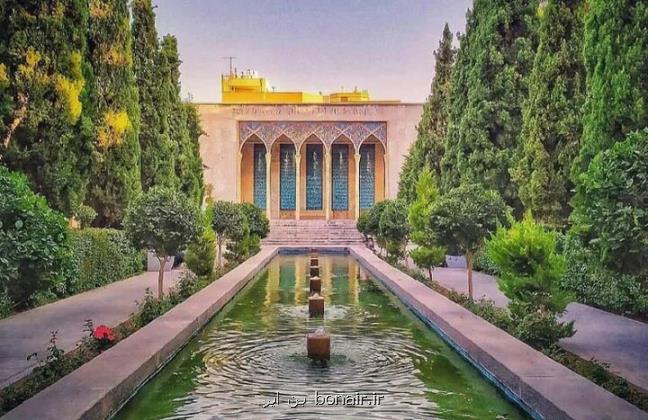 آرامگاه صائب از باغ مقبره صفوی تا خانه ابدی استاد فرشچیان