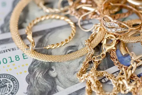 ریزش قیمت طلا شدت یافت