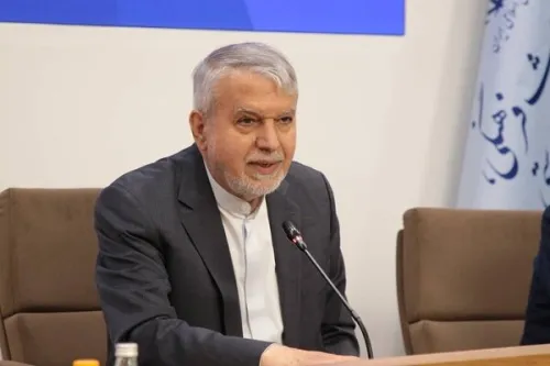 مشکلات سرمایه گذاران با مکاتبات اداری حل نمی شود